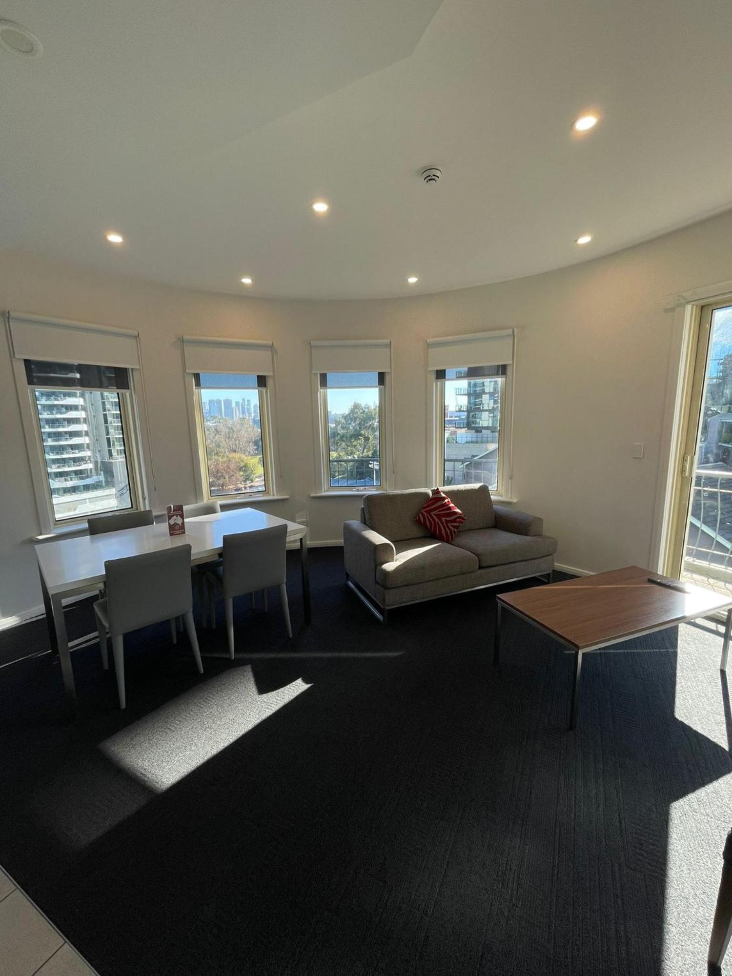 South Yarra Central Apartment Hotel Melbourne Bagian luar foto