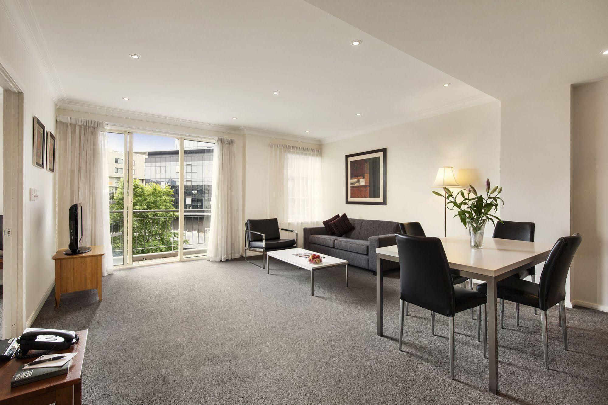 South Yarra Central Apartment Hotel Melbourne Bagian luar foto