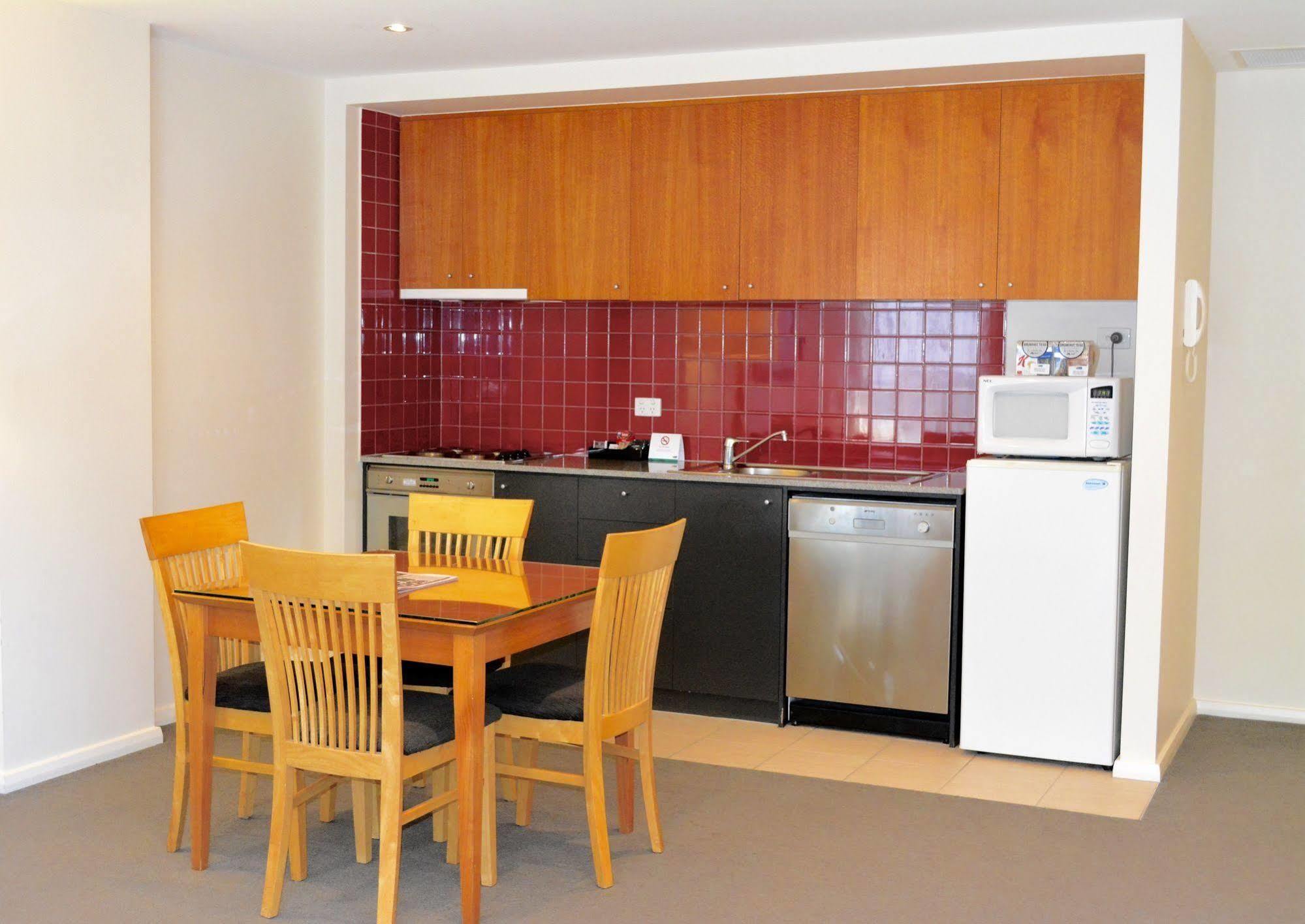 South Yarra Central Apartment Hotel Melbourne Bagian luar foto